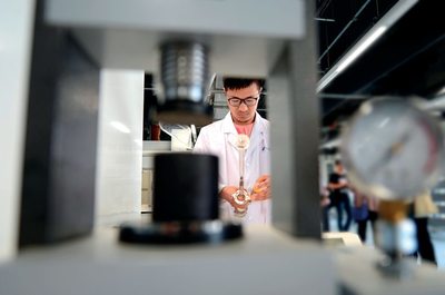 向未來(lái)，向世界，向國(guó)際一流發(fā)展——中國(guó)華能集團(tuán)清潔能源技術(shù)研究院發(fā)展紀(jì)實(shí)